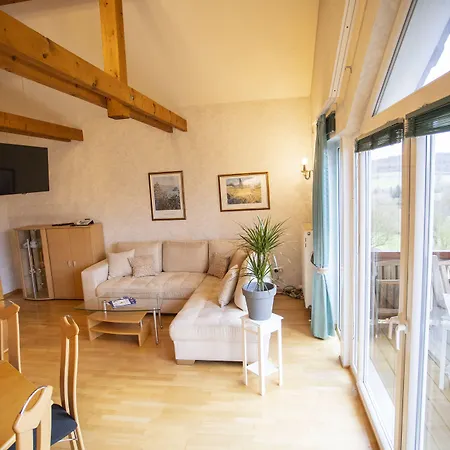 Loft Hoelsterloh 3* 브릴온
